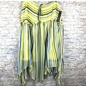 Ideology Flowing lightly lined skirt.